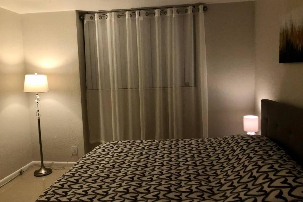 Spacious 1Br On The Beach, The Tides, Hollywood,Fl Esterno foto