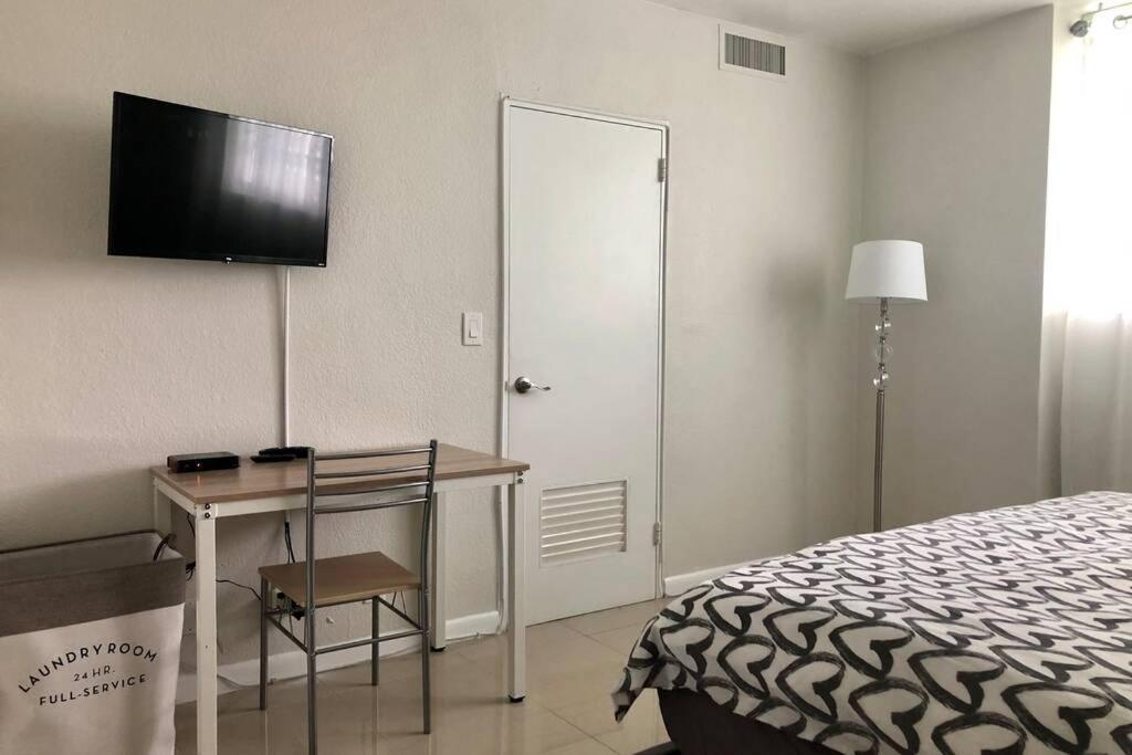 Spacious 1Br On The Beach, The Tides, Hollywood,Fl Esterno foto