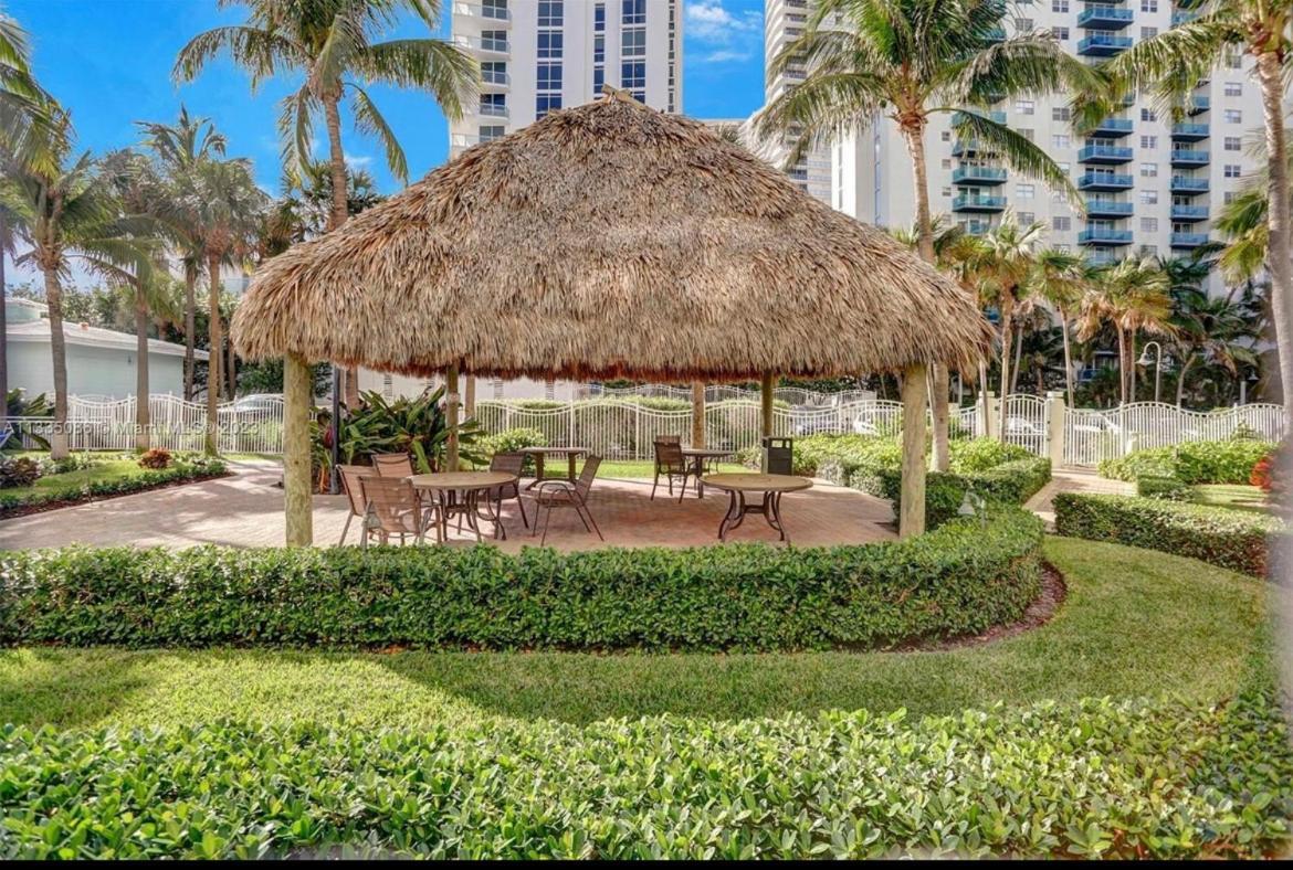 Spacious 1Br On The Beach, The Tides, Hollywood,Fl Esterno foto
